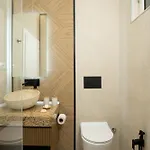 Sea Point Apartment *