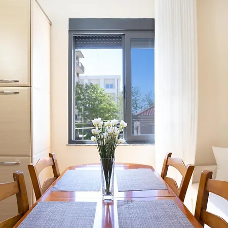 Sea Point Apartment *