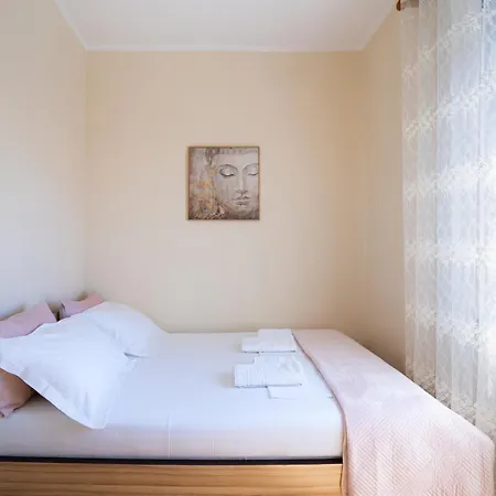 Sea Point Apartment *