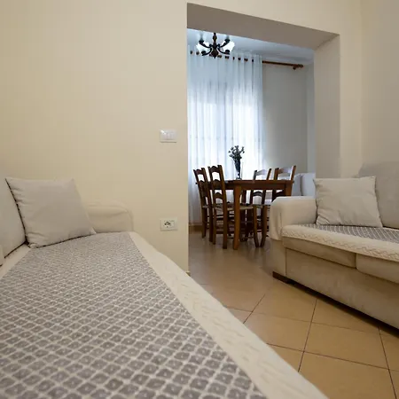 Sea Point Apartment *