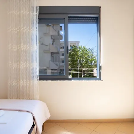 Sea Point Apartment